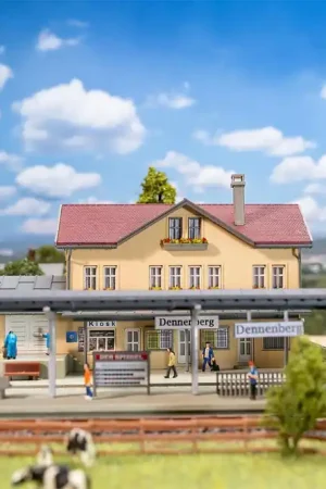*SOLDES* - COFFRET PROMOTIONNEL MAQUETTE GARE DE DENNENBERG - N Nouveauté