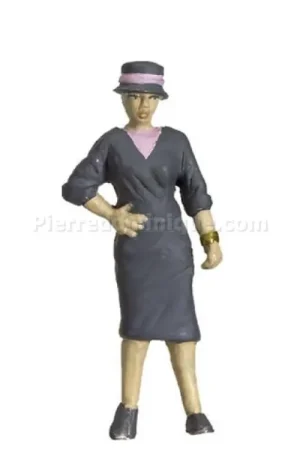 *SOLDES* - FEMME DEBOUT / GRAND MERE Seulement Aujourd'hui